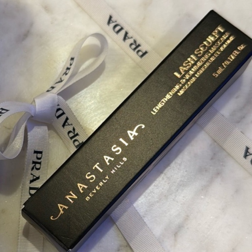 Anastasia Beverly Hills Lash Sculpt Mini Mascara in Intense Black Soft Matte